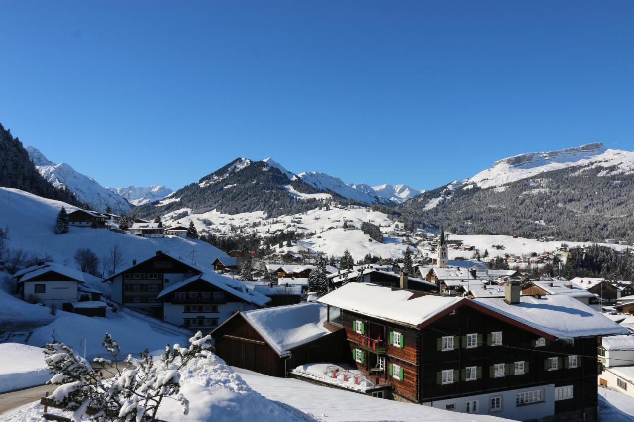 Gaestehaus Alpina Riezlern Luaran gambar