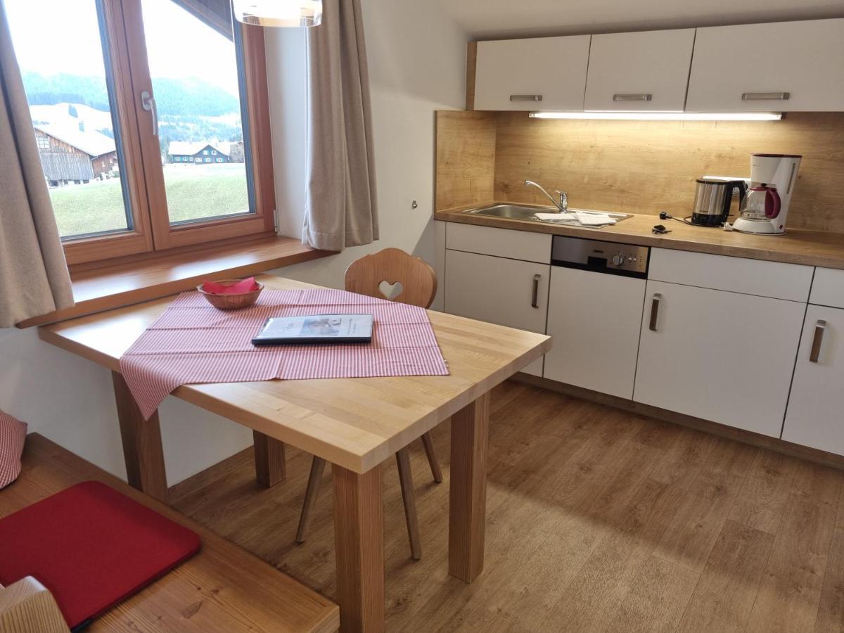 Gaestehaus Alpina Riezlern Bilik gambar