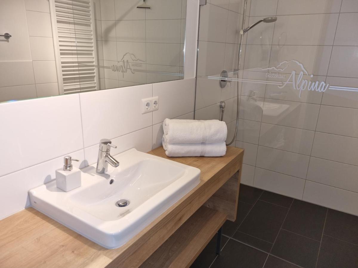 Gaestehaus Alpina Riezlern Bilik gambar