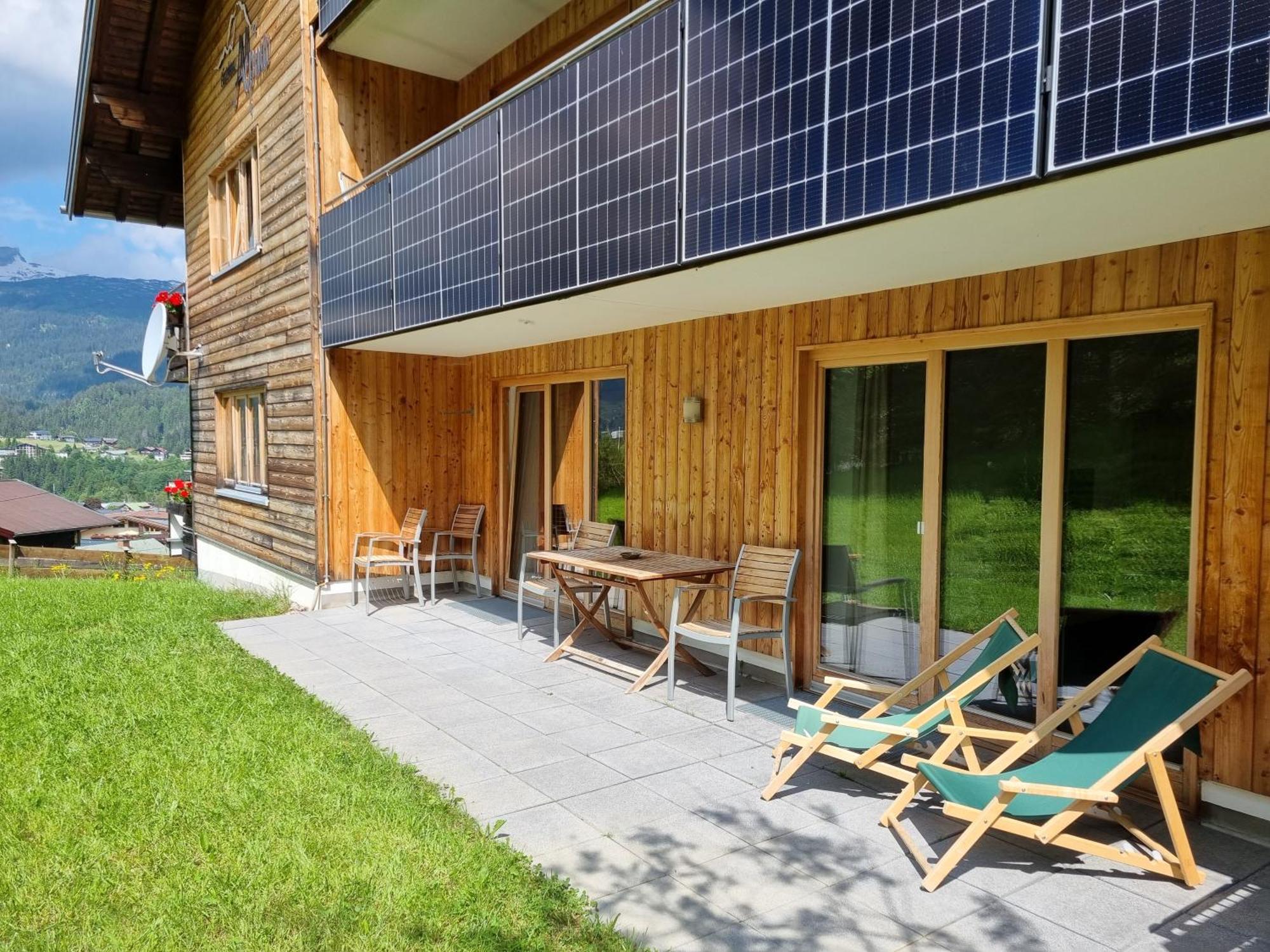 Gaestehaus Alpina Riezlern Bilik gambar